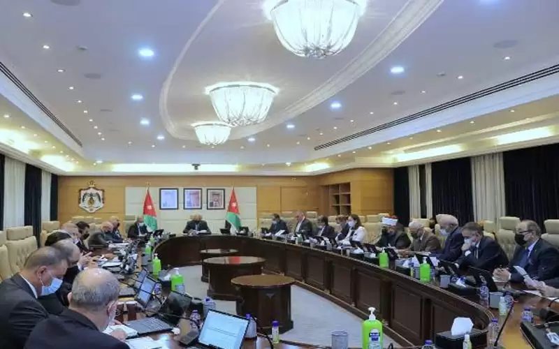 تسوية أوضاع 1017 شركة ومكلفا ضريبيا