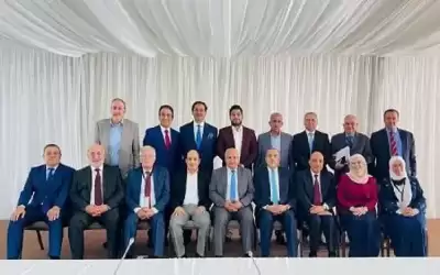 اللجنة الملكية تعلق على صورة (الفوتوشوب)