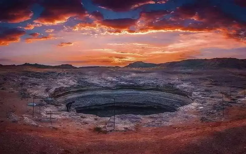 فريق عماني يكشف حقيقة بئر برهوت