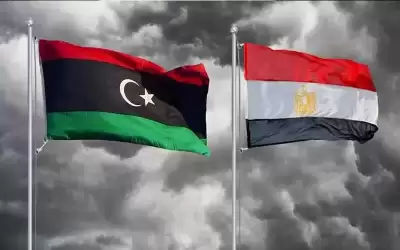 مصر وليبيا توقعان عددا كبيرا من