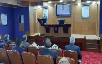 رئيس جامعة عمان الأهلية يلتقي أعضاء