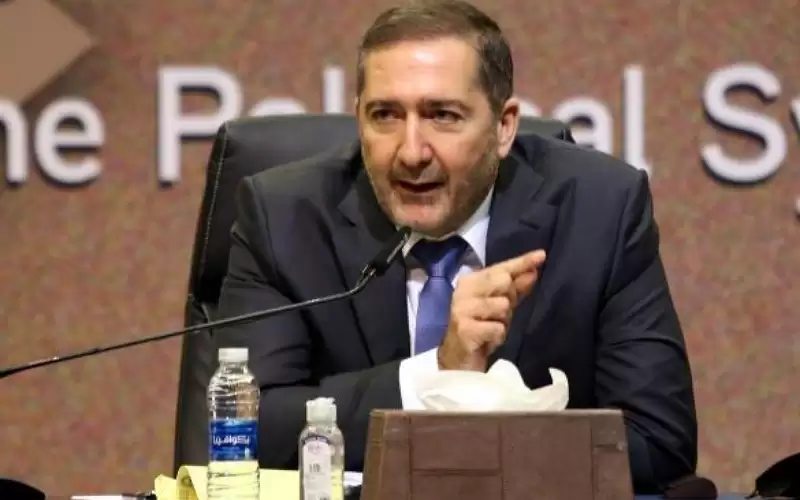 اللجنة الملكية تقر مسودة قانون الأحزاب