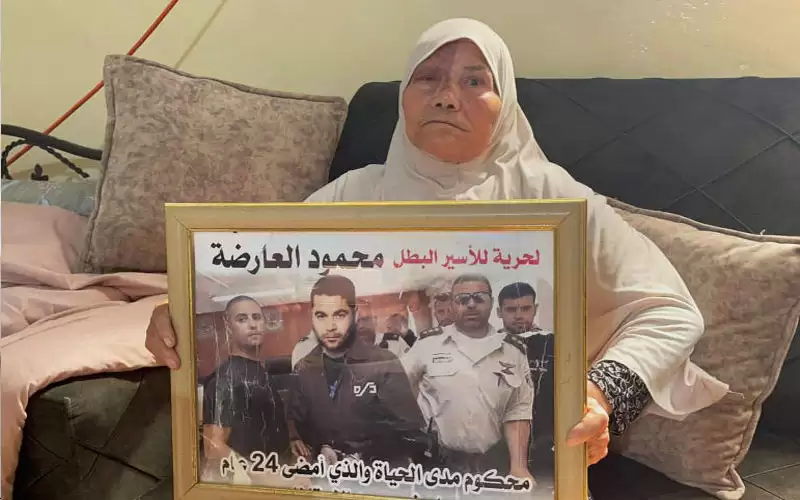 العارضة يدخل عامه الـ26 في سجون