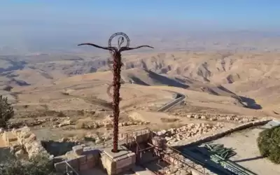 السياحة تطلق مشروع درب الحج المسيحي