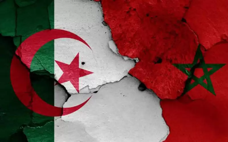 الجزائر تغلق مجالها الجوي على الطائرات