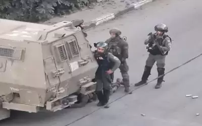 استشهاد فلسطيني وانباء عن استشهاد آخرين