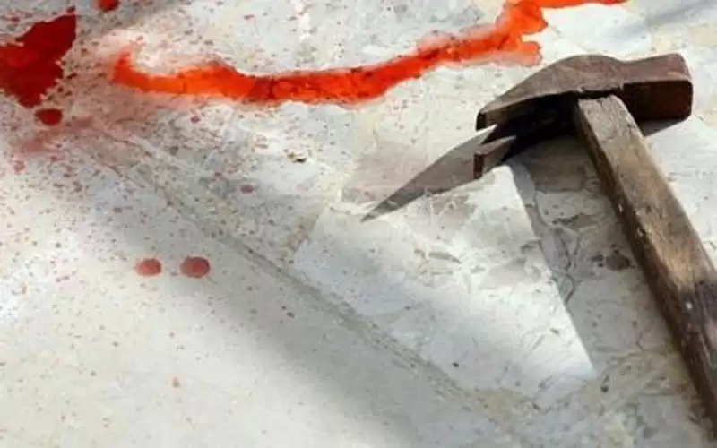 مصري يهشم رأس زوجته بمطرقة قبل