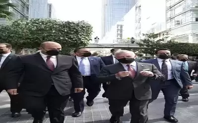 الملك يلتقي مستثمرين أردنيين وعرب ويؤكد