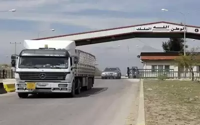عزايزة: نأمل السماح للشاحنات الأردنية دخول