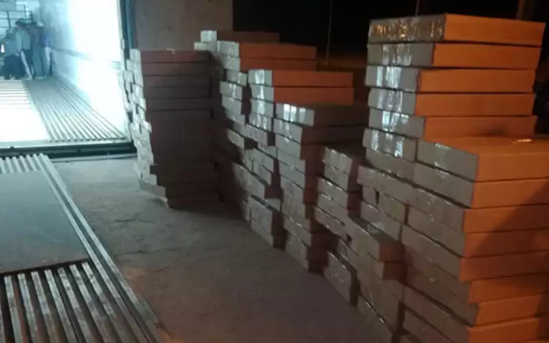 احباط تهريب 25 الف علبة ادوية