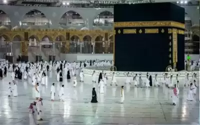 السماح لفئة عمرية بأداء العمرة بشرط