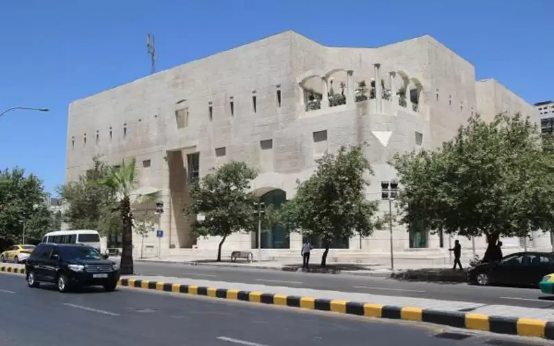 الأمانة تحقق بفيديو اعتداء على عامل
