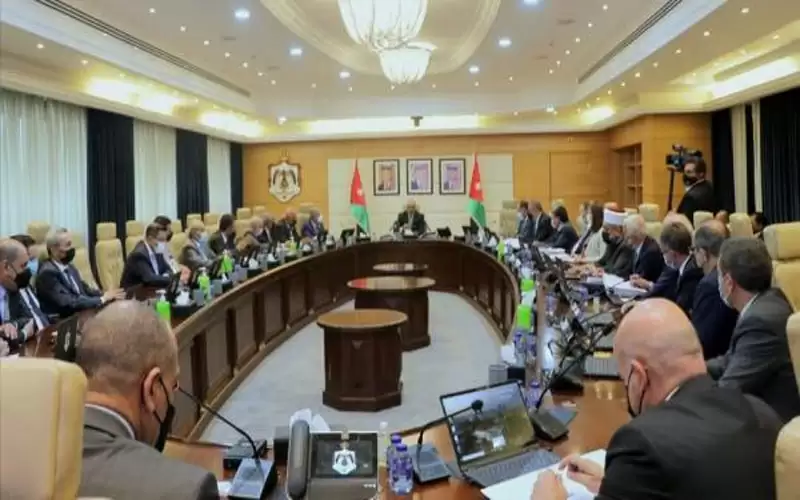 الخصاونة: إنفاذ التوجيه الملكي بإصدار العفو