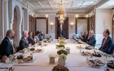 الملك: الأردن يعول على دعم البنك