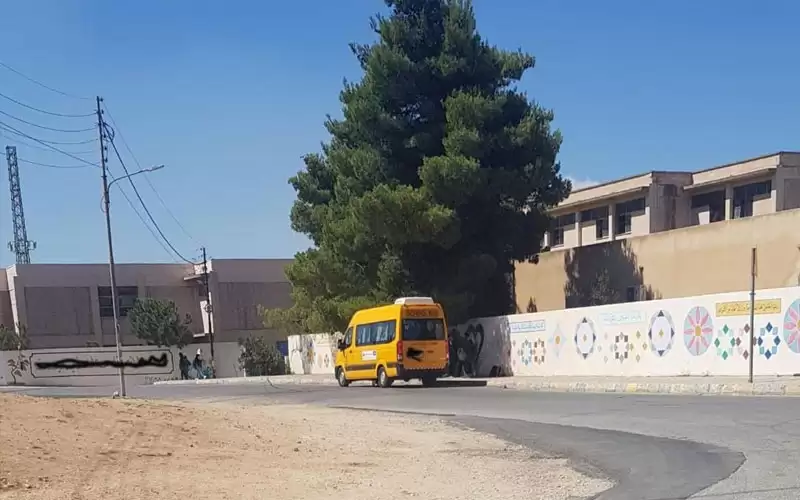 سائقو المدارس الخاصة.. كيف فاقمت الجائحة
