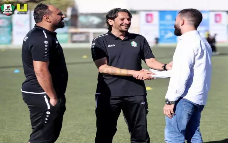 مقتحم لقاء الوحدات يعتذر - صور