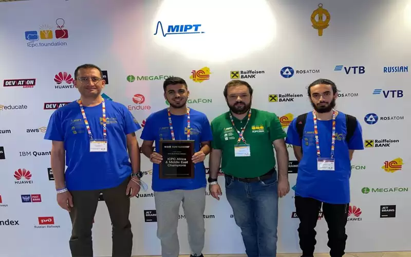 فريق جامعة الأميرة سمية للتكنولوجيا يحل