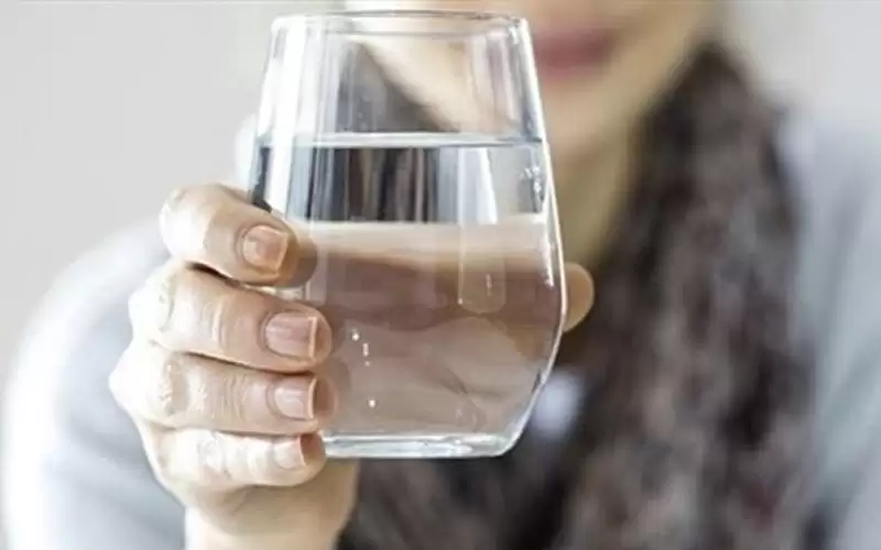 6 فوائد مذهلة لشرب الماء على
