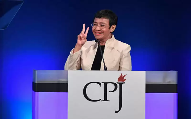 روسي وفلبينية يفوزان بجائزة نوبل للسلام