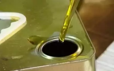 مزارعون يشكون من رفع أجرة عصر