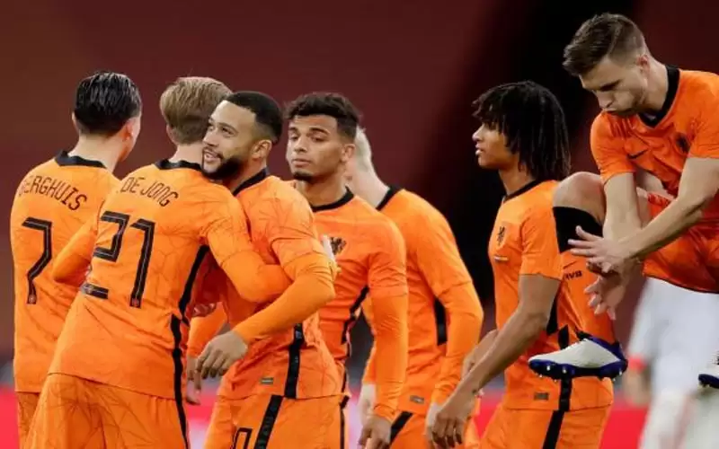 مدرب هولندا: ليس علينا إمتاع الجماهير