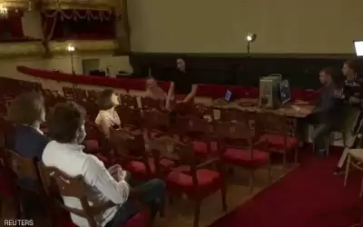 وفاة فنان على خشبة أرقى مسارح
