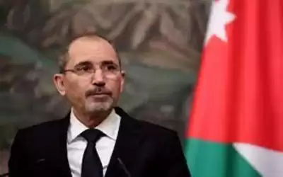 الصفدي لنظيره الإيراني: نريد علاقات إقليمية