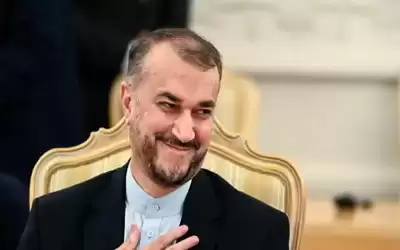 وزير إيراني يطالب بتعزيز العلاقات مع