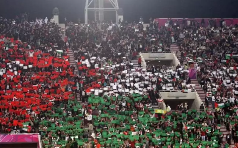 السماح بحضور الجمهور في الملاعب بنسبة