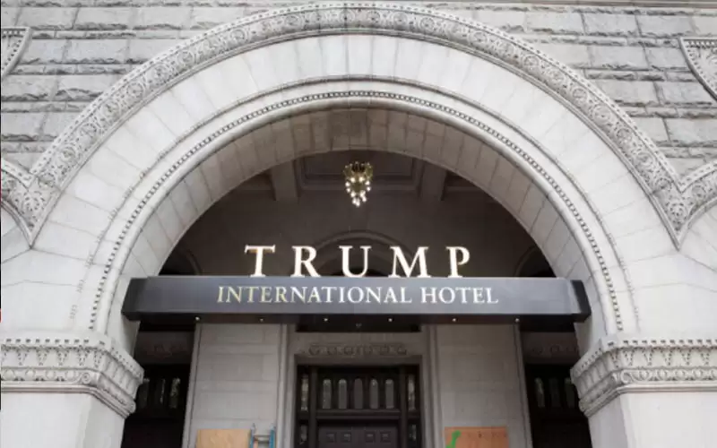 ترامب يخطط لبييع فندقه بواشنطن