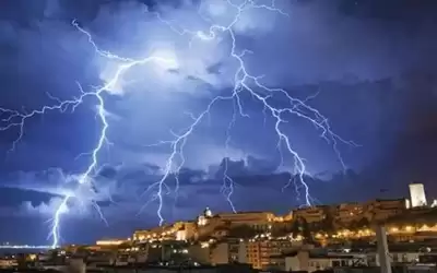فرصة لهطول الأمطار الخميس