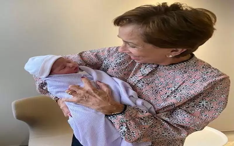 عالية حفيدة جديدة للأميرة بسمة