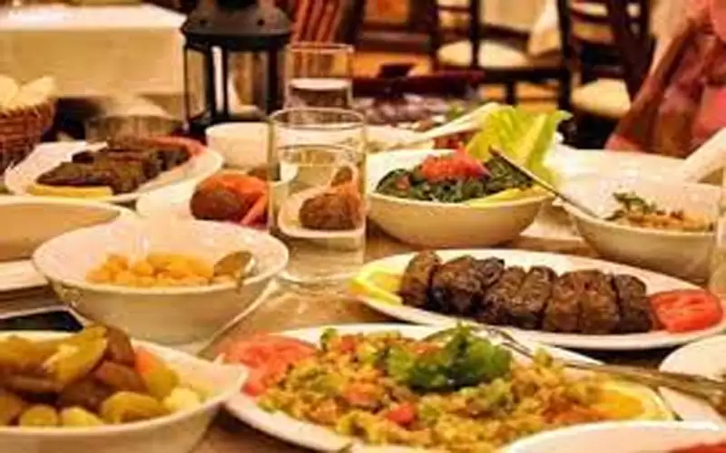 بلاغ منع وجود أكثر من 10