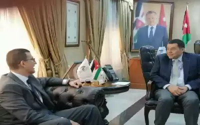 السفير المصري يشيد بفترة قوننة العمالة