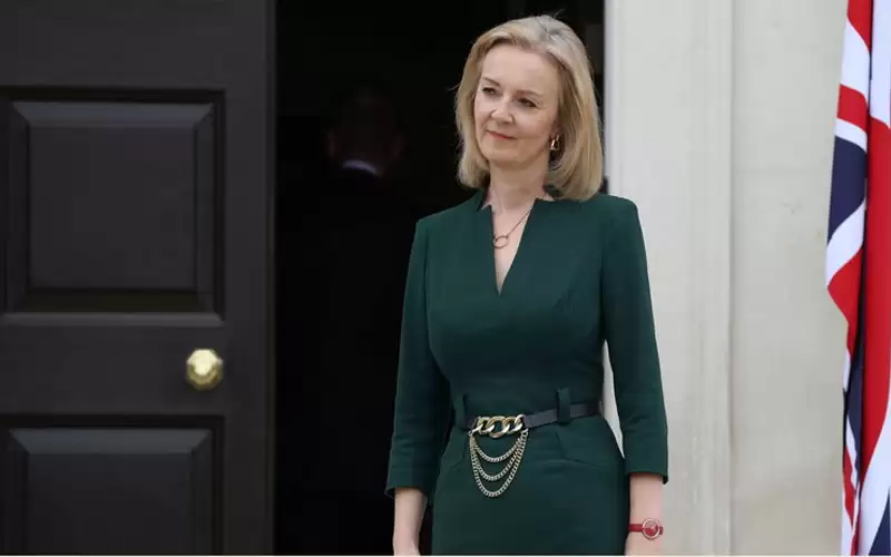 وزيرة الخارجية البريطانية تزور السعودية وقطر