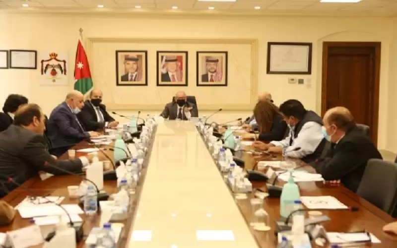 الأشغال: تسديد المستحقات المالية كافة لمستحقيها