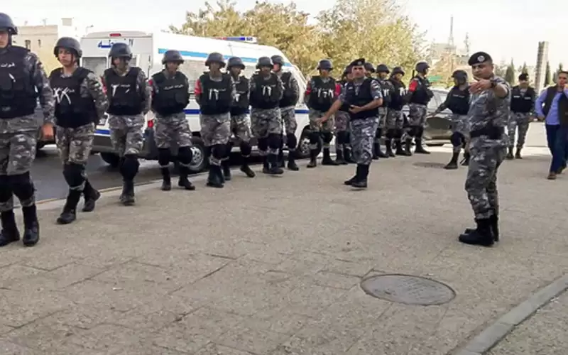 تواجد أمني على الدوار الرابع