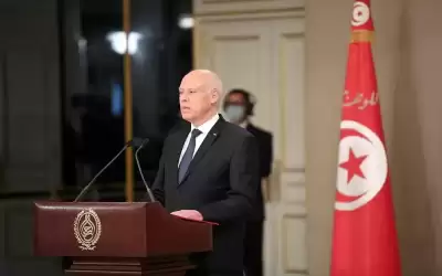 الرئيس التونسي يعلن إطلاق حوار وطني