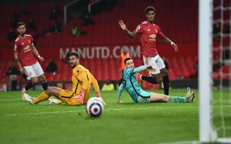 يونايتد المتأرجح يصطدم بليفربول في قمة