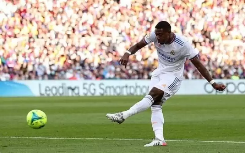 ريال مدريد يسقط برشلونة في الكلاسيكو