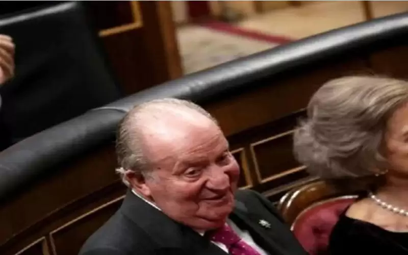 حقن ملك إسبانيا السابق بهرمونات أنثوية