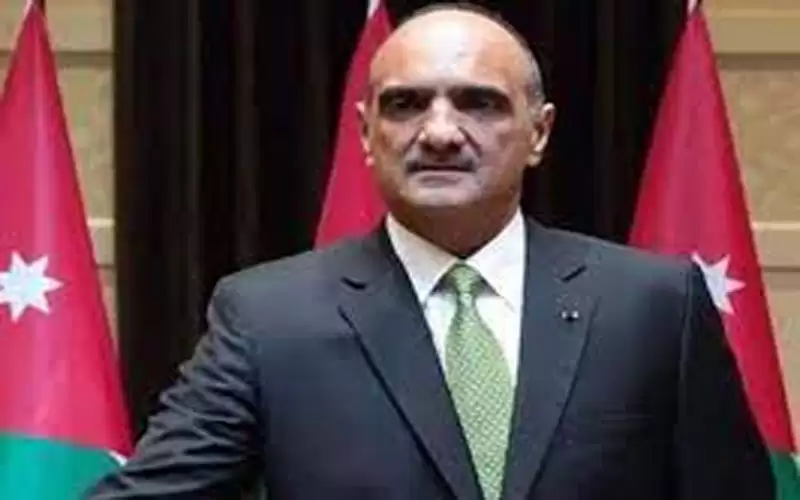 راصد: حكومة الخصاونة عينت 65 شخصا