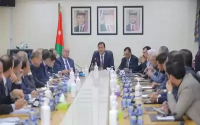 التعليم النيابية تطالب برفع نسبة قبول