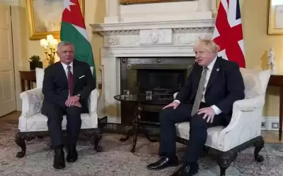 الملك وجونسون يبحثان سبل تعزيز العلاقات