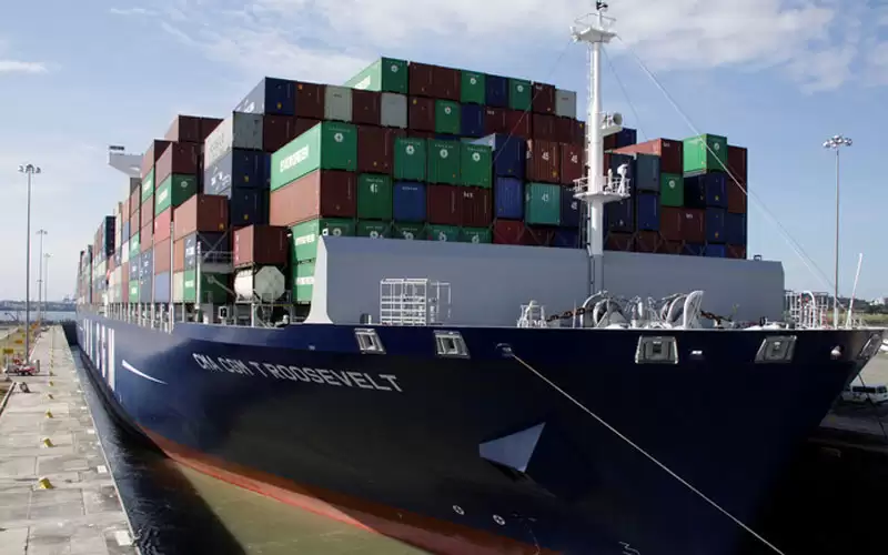 قناة بنما تسجل رقما قياسيا بالشحن