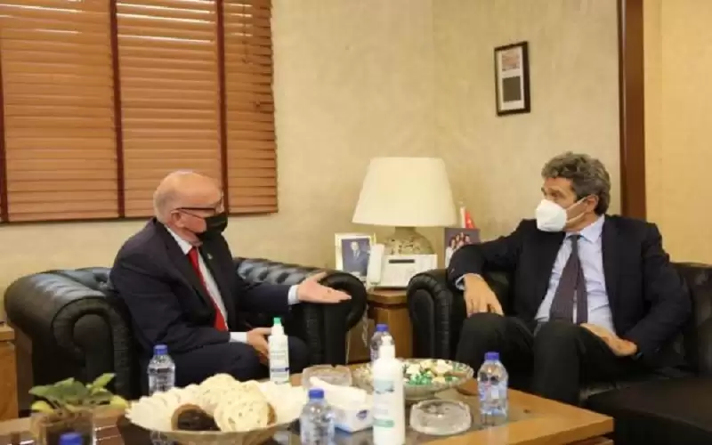 وزير الاشغال يستقبل السفير الإيطالي