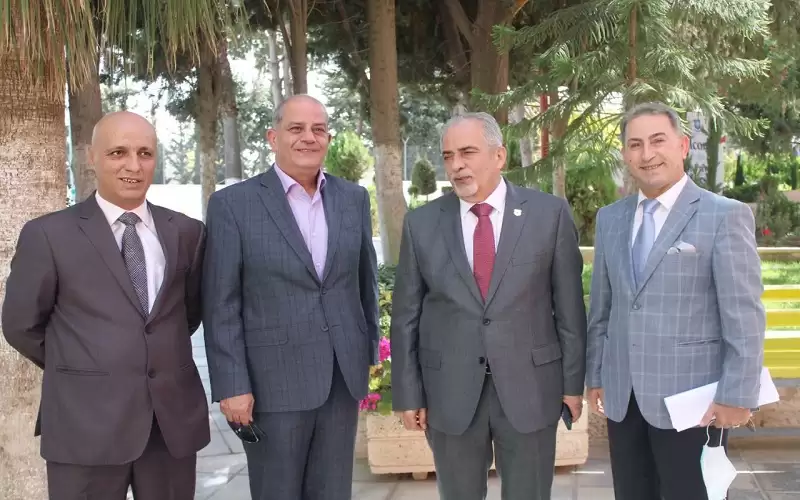 رئيس جامعة عمان الاهلية يرعى تكريم