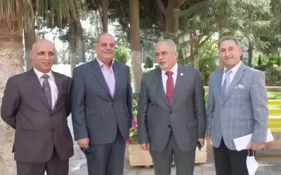 رئيس جامعة عمان الاهلية يرعى تكريم