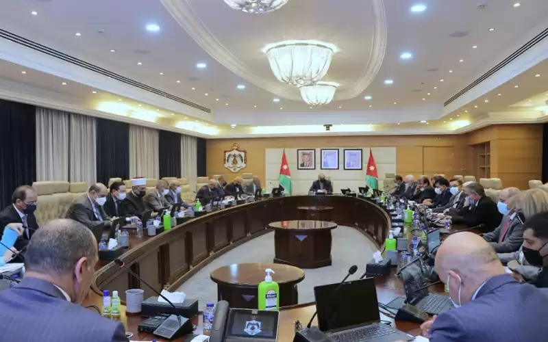 إعفاء المواطنين والأنشطة الاقتصادية بنسبة 25%