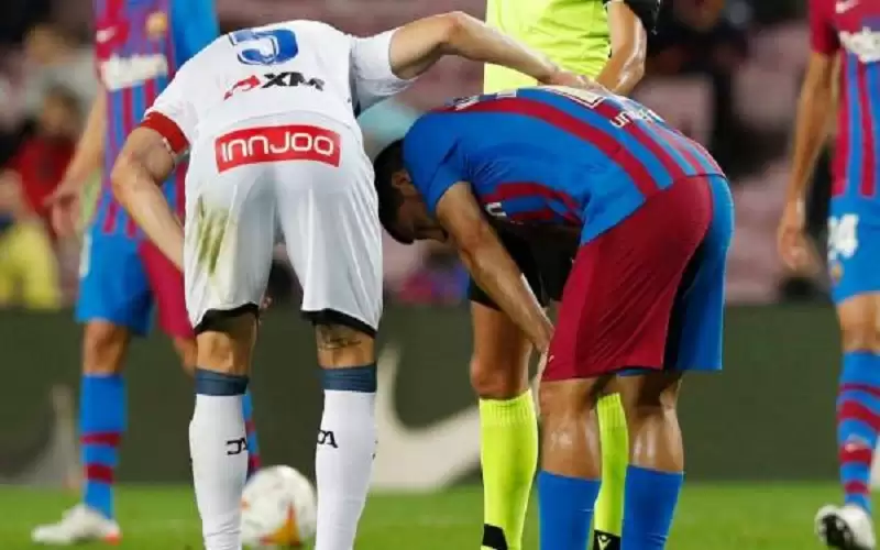 أغويرو يخضع للعلاج ويغيب 3 أشهر